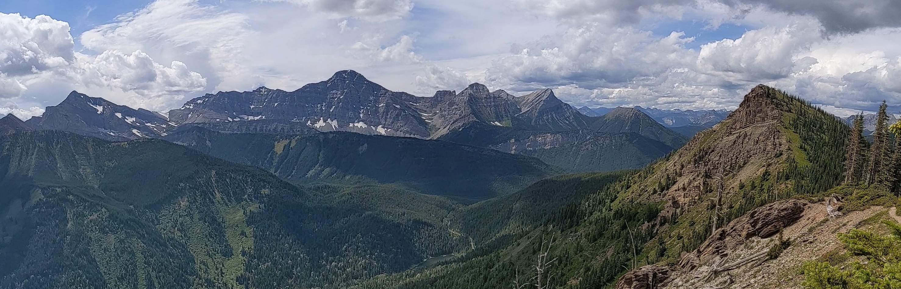 This is a banner photo of the Three Sisters Mountain range in Fernie, British Columbia.